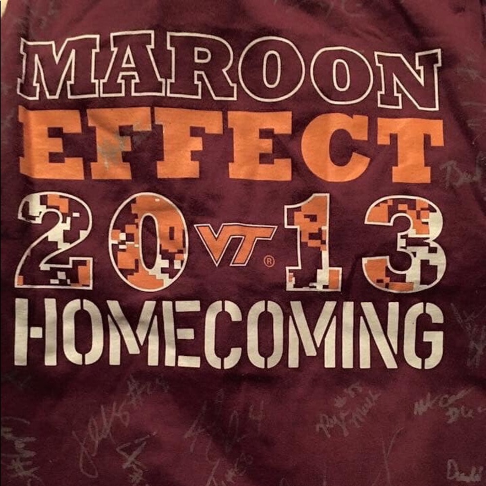 Va Tech Autograph t shirt